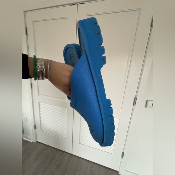 Gucci Men’s slides - Picture 4 of 10